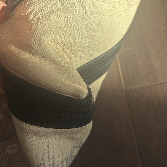 Chloe Leather Tote Bag - Picture 5 of 11